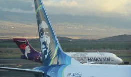 阿拉斯加航空公司，夏威夷航空公司给他们的评价加了一天