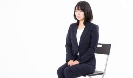 据报道，日本求职者对“展示自己的照片”的要求感到沮丧