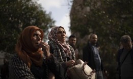 黎巴嫩知名人士会见领导阿萨德下台的叙利亚叛乱分子，寻求改善关系