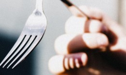 观点｜服务生减税不会说服工薪阶层投票给特朗普