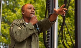 布鲁克林说唱歌手，911事件的第一反应者，享年52岁