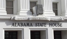 阿拉巴马州众议院通过法案，允许一些非法移民进入州立大学