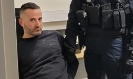 将床单绑在一起越狱的意大利黑手党头目在法国的浪漫晚餐中被捕