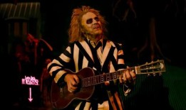 《Beetlejuice》全球首映周末票房几乎是OG电影总收入的两倍