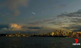 天体物理学家说，东海岸上下看到的“火球”很可能是一颗流星