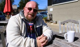 面对恶性癌症的阿拉巴马州音乐家格雷戈里·布朗有话要跟大家分享