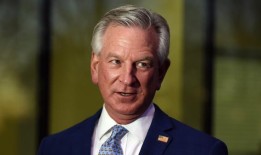 阿拉巴马州议员将市场动荡归咎于“卡玛拉崩溃”：股市为何下跌？