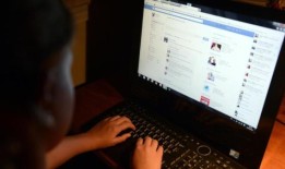 美国情报局长敦促，保护儿童远离网络地狱