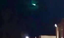 天体物理学家说，东海岸上下看到的“火球”很可能是一颗流星