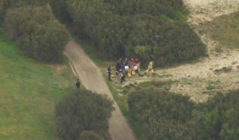 一名男子在波涛汹涌的海面溺亡，气象局发布恶劣天气预警