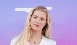 Noel Gallagher的女儿Anais在Oasis的门票上大声叫嚷“年龄歧视和厌女症”