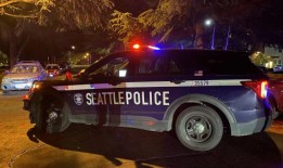 在西雅图的沙点社区，一名男子在胸部中枪数枪后死亡