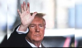 “也许是人工智能”：唐纳德·特朗普谈论他手上的神秘红斑