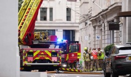 伦敦金融城的一家餐馆发生火灾