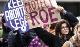 14周堕胎限制，威斯康辛州议会禁止使用儿童充气娃娃