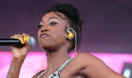 阿拉巴马说唱歌手惊艳粉丝：Megan Thee Stallion， Sexy Redd反应