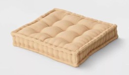 这些目标枕头会让你的房子感觉格外舒适