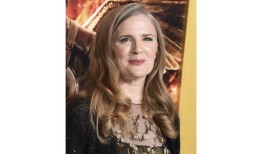 《饥饿游戏》的新书将于2025年出版，电影版将于2026年上映