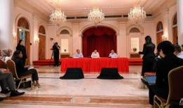 黄志光承诺举办更多新闻发布会，作为政府改善公众沟通工作的一部分;MCI将被重命名