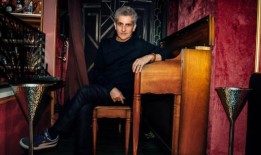 迈克尔·因佩里奥利将首次登上百老汇舞台，但他曾经经营过一家剧院