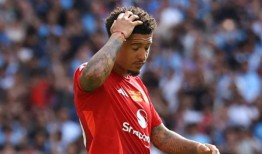 埃里克·哈格对桑乔的判罚做出了判决，桑乔在曼联社区盾杯的比赛中罚丢了点球