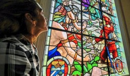 哈瓦那的窗户和一群公认的修复者联合国教科文组织文化遗产机构和欧盟N发起了一个项目，吸引来自其他地方的年轻人他将前往古巴接受实地培训。图片：Adalberto Roque／法新社