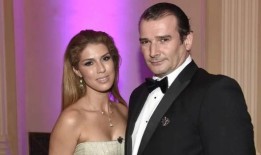 苏格兰商人在土耳其开枪打死妻子后自杀