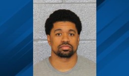 有消息称，被控与球员发生性关系的前高中教练自杀身亡