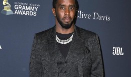 在50 Cent的Netflix纪录片中，肖恩·“吹牛老爹”梳理了自己的核心圈子，“揭露”了名誉扫地的说唱歌手的一切