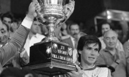 苏格兰和利物浦的伟大球员阿兰·汉森重病