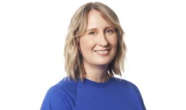 观看：《疑云再起》百老汇集锦