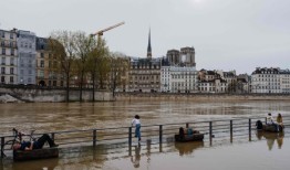 法国慈善机构在奥运会前对塞纳河发出警告