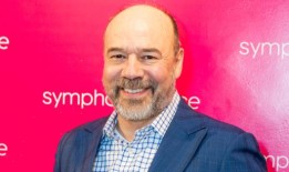 丹尼·伯斯坦将主持2024年演员权益基金会奖