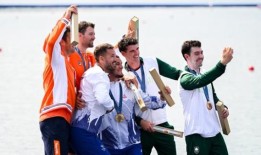 奥运胜利的传播让三色旗高高飘扬