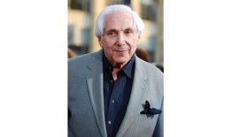 马蒂·克罗夫特(Marty Krofft)是《人力资源管理》(hr《Pufnstuf》和《Land of the Lost》，享年86岁