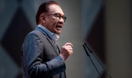 总理安瓦尔主持马达尼一周年纪念活动的闭幕仪式