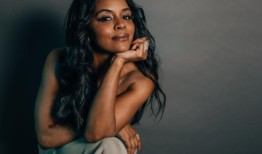 克里斯托·乔伊·布朗在《欢乐一路》中扮演一个不讨人喜欢的角色