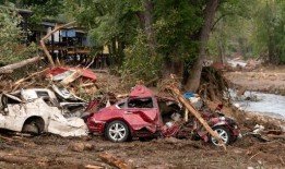 飓风“海伦”造成的破坏仍在继续，造成100人死亡，数百万人仍无电可用