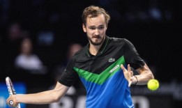 梅德韦杰夫与齐齐帕斯组建维也纳公开赛半决赛