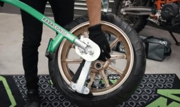 买一个摩托车换胎器值得吗？