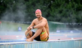 忘了地铁吧，这位墨尔本男子计划环游曼哈顿