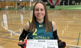 杰弗里·爱泼斯坦受害者起诉联邦调查局，指控掩盖事实