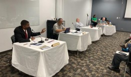 伯明翰水厂停止延长客户服务时间，宣布新的公关合同