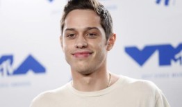 皮特·戴维森到健康机构接受心理健康治疗