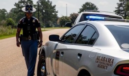 慢下来，系好安全带，阿拉巴马州警察在这个假日周敦促大家