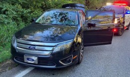 在瑟斯顿县的高速追捕中，森特勒利亚奥特莱斯购物中心的嫌疑人被捕