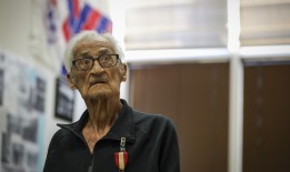 一位阿拉斯加的老兵终于得到了他的福利——在这位103岁的老人退役78年后