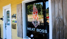 美食网重新安排了盖伊·菲利的下一个移动用餐场景