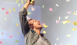 酷玩乐队将打破格拉斯顿伯里音乐节2024年的头条表演记录