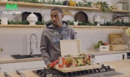 英国说唱歌手杨菲在珀斯被指控强奸后，各大品牌切断了与她的合作